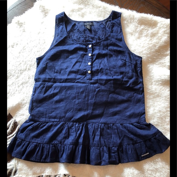 Top - Picture 1 of 2